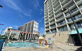 Sand Dunes Resort & Suites